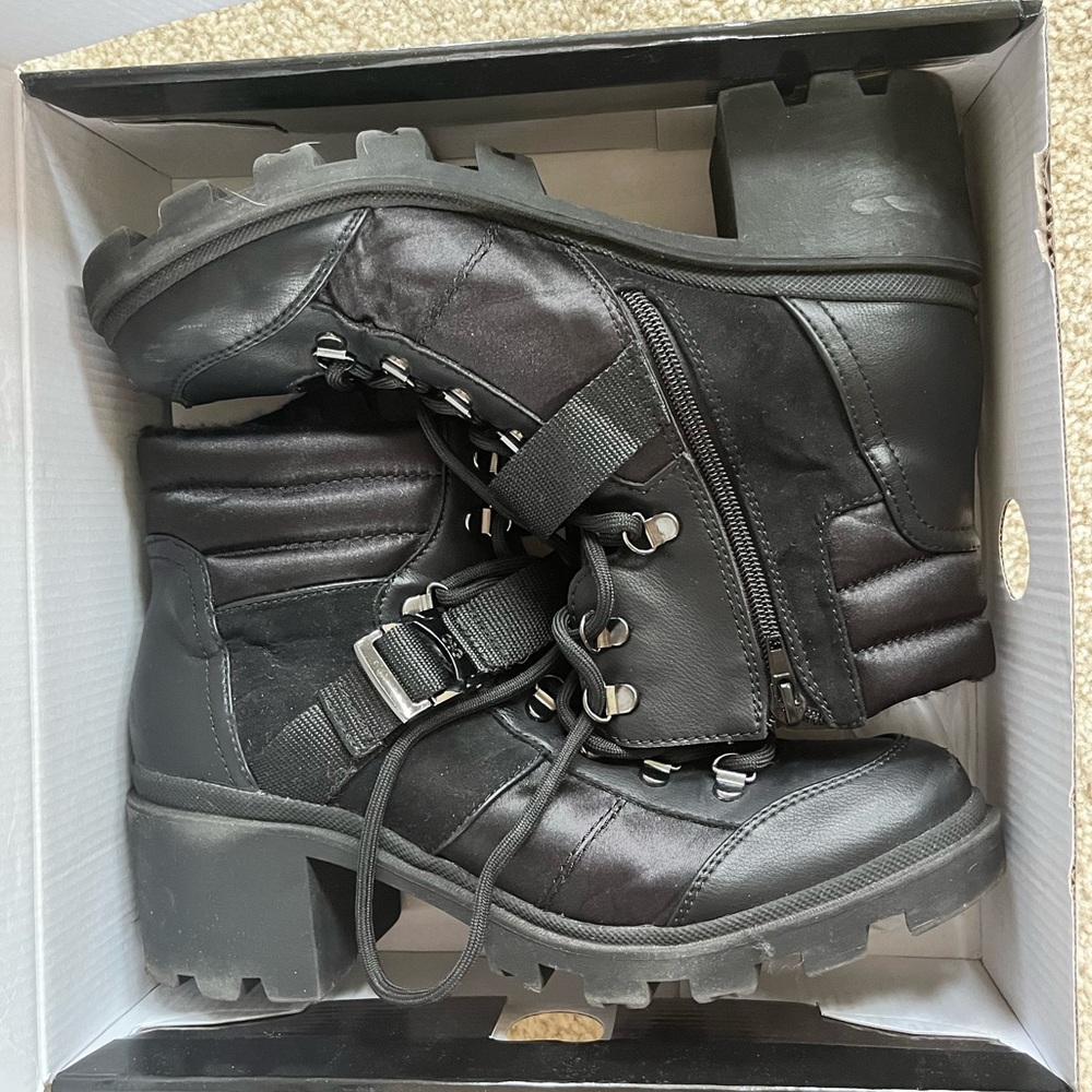 GBG Guess Black Boots